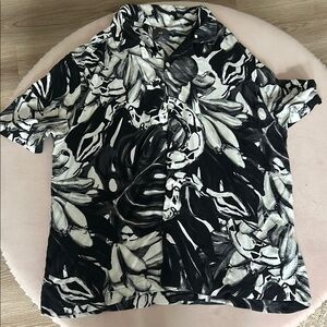 H&M Black and White Casual Button Down Shirt